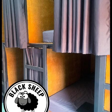 The Black Sheep Hostel Haad Rin Esterno foto