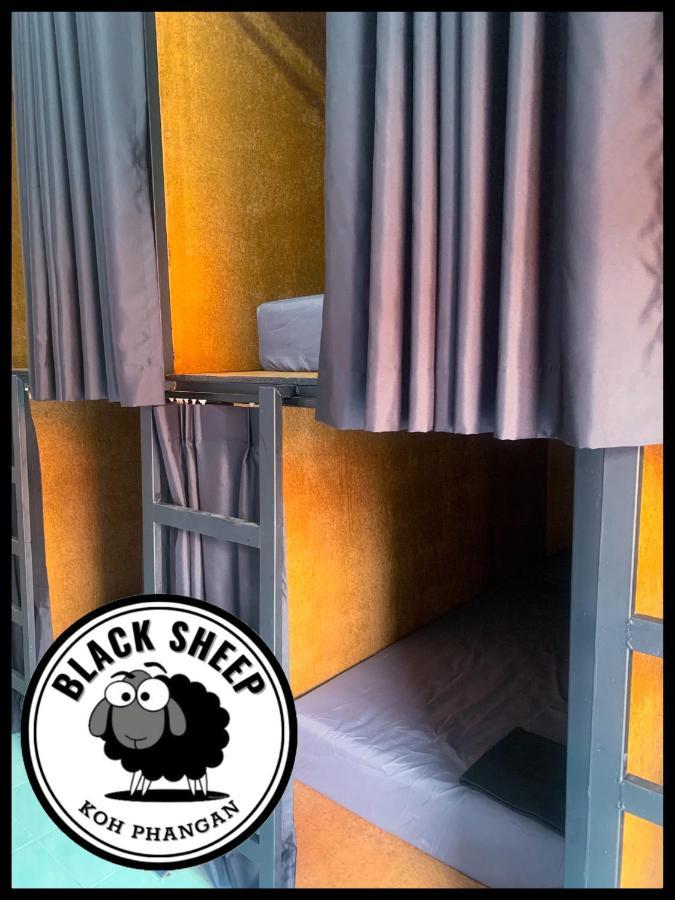 The Black Sheep Hostel Haad Rin Esterno foto